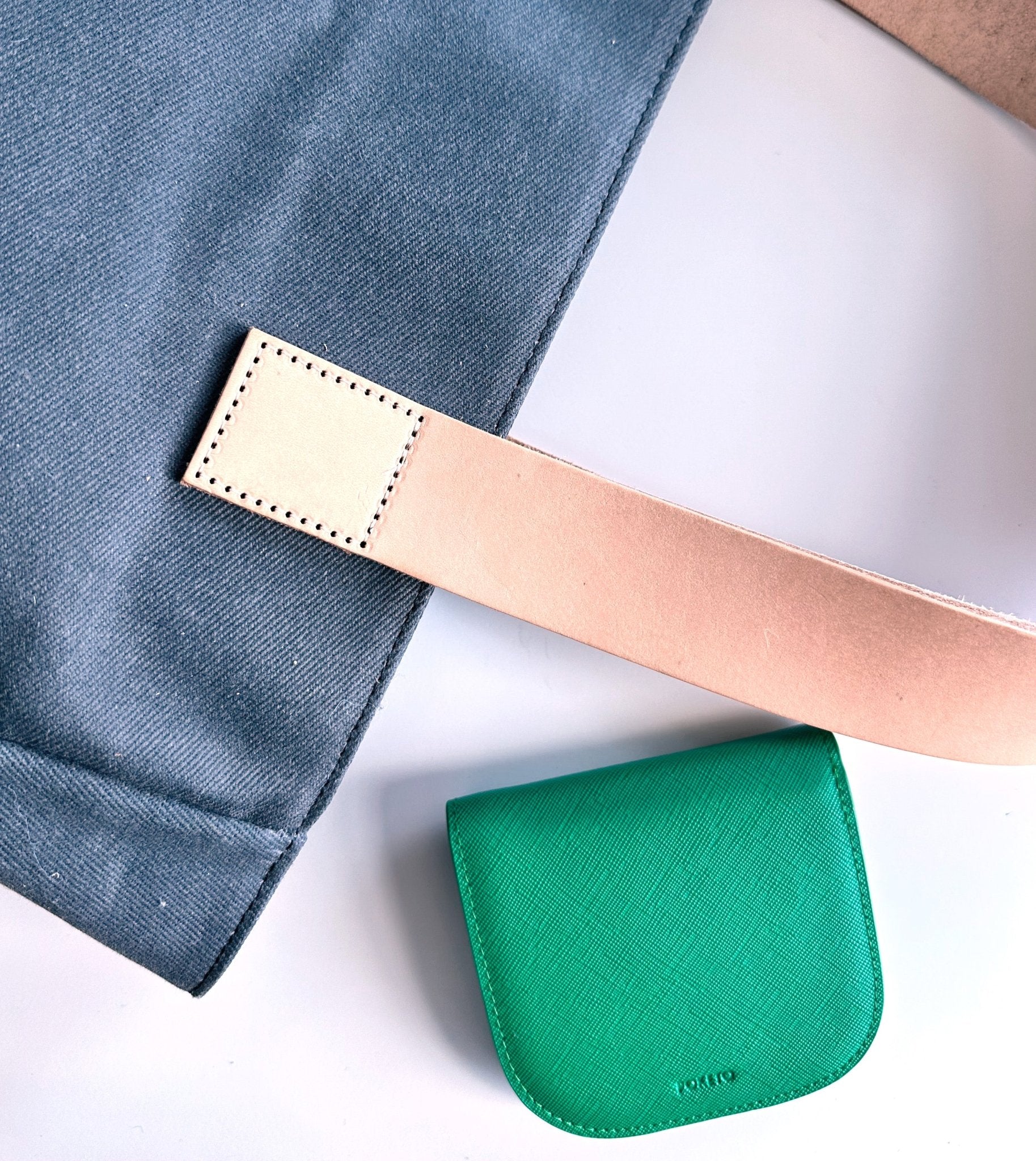 Dome Wallet // Kelly Green - notebooks & honey
