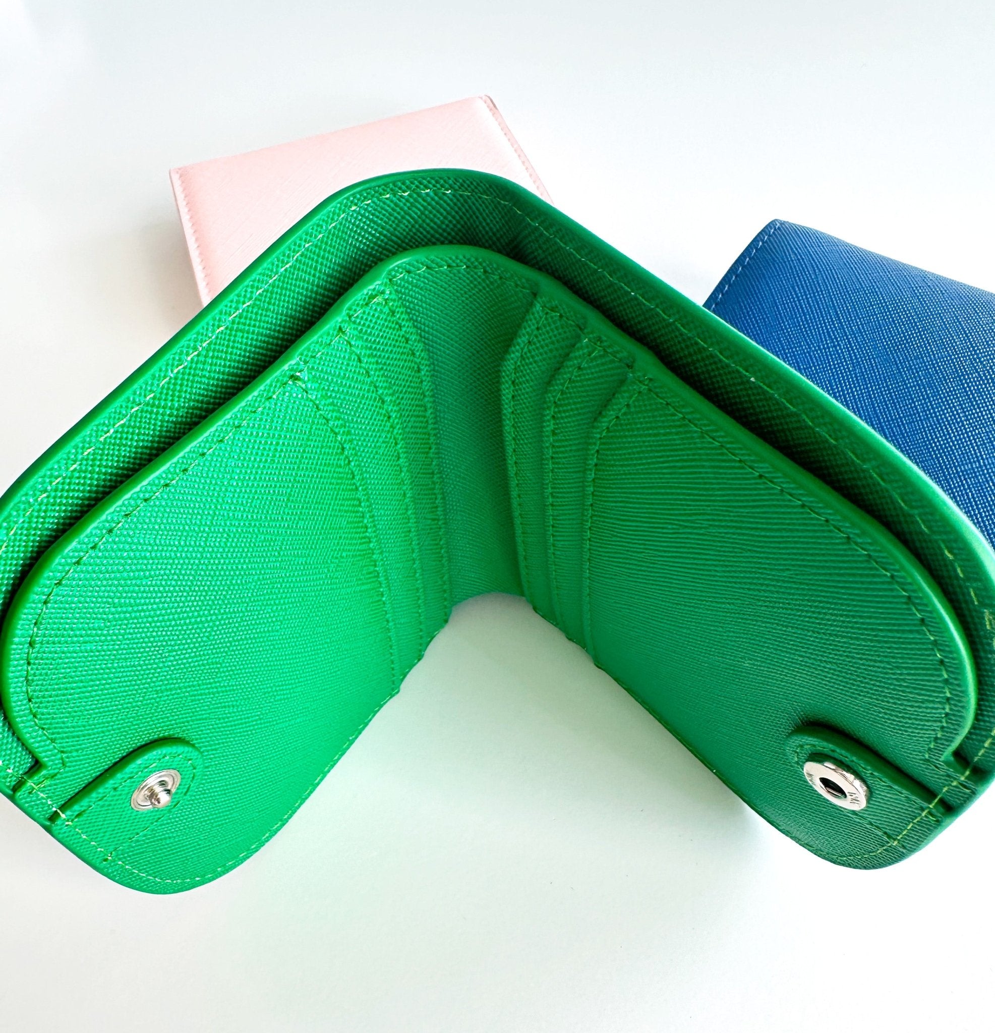 Dome Wallet // Kelly Green - notebooks & honey